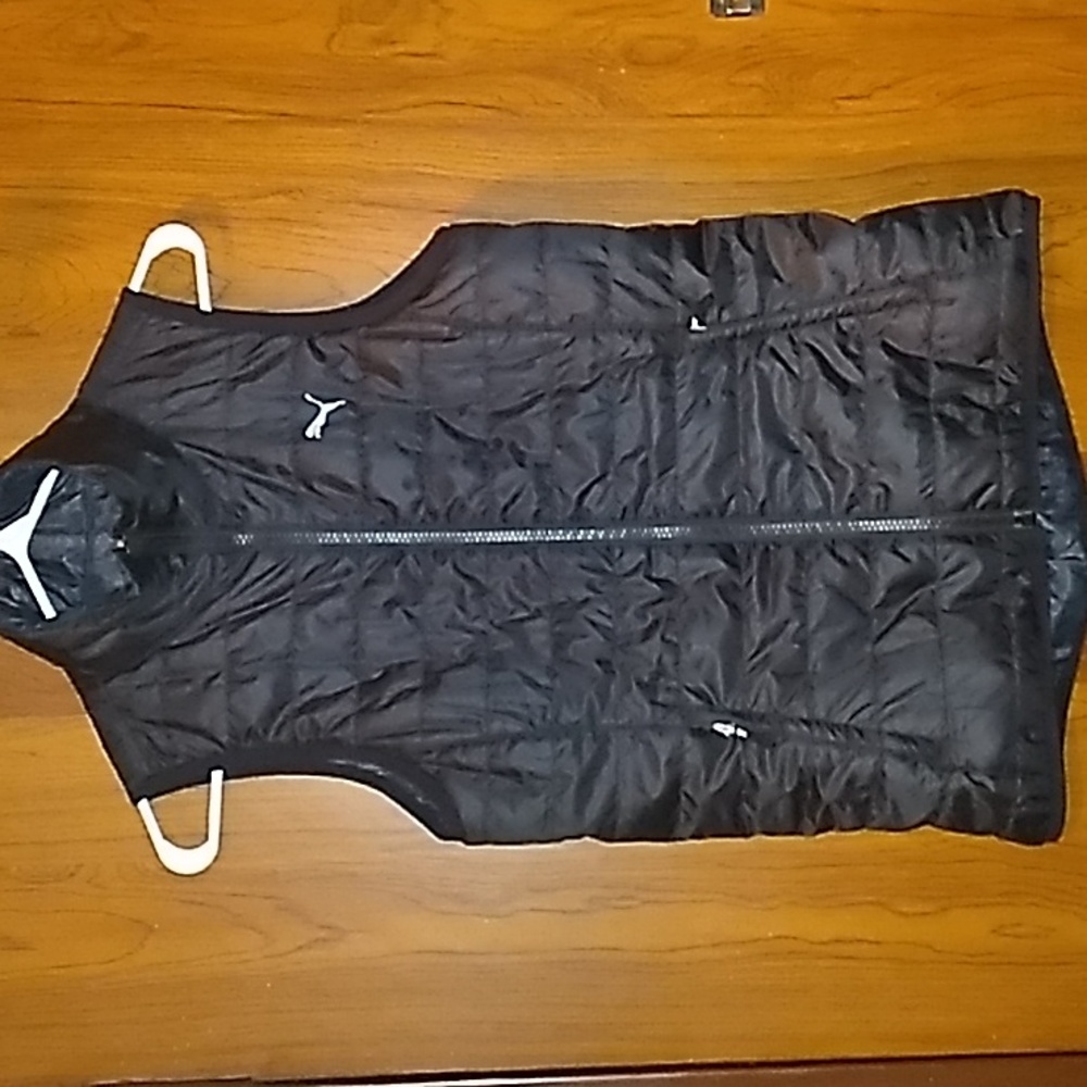 Puma Reversible Puffer Vest- (Measurements in description)